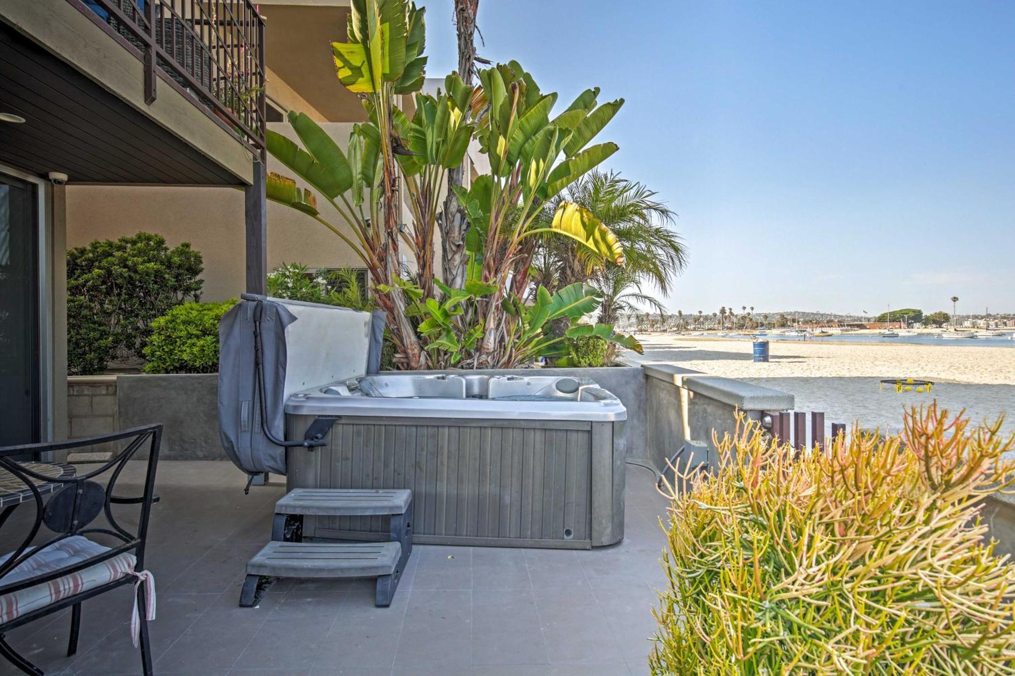 Bayfront San Diego Getaway On Boardwalk With Hot Tub Екстериор снимка
